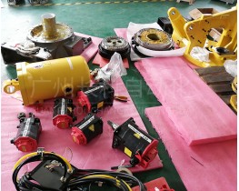 發(fā)那科機器人R-2000iC本體拆機件銷售：電機、減速器、平衡缸……