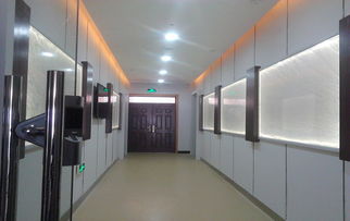 走進(jìn)信息學(xué)院智能物聯(lián)網(wǎng)實(shí)驗(yàn)室 惟物實(shí)驗(yàn)室的科技探索之旅